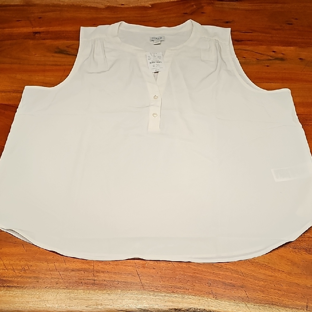 Women's Sleeveless White Top